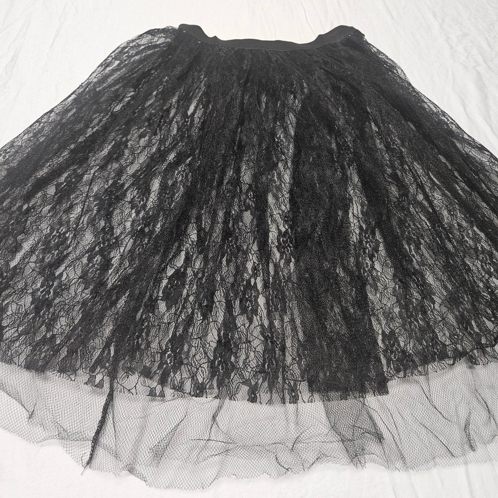 CostumesUSA Lace Tulle Skirt Womens OS Black Mesh Overlay Gothic Whimsical Midi